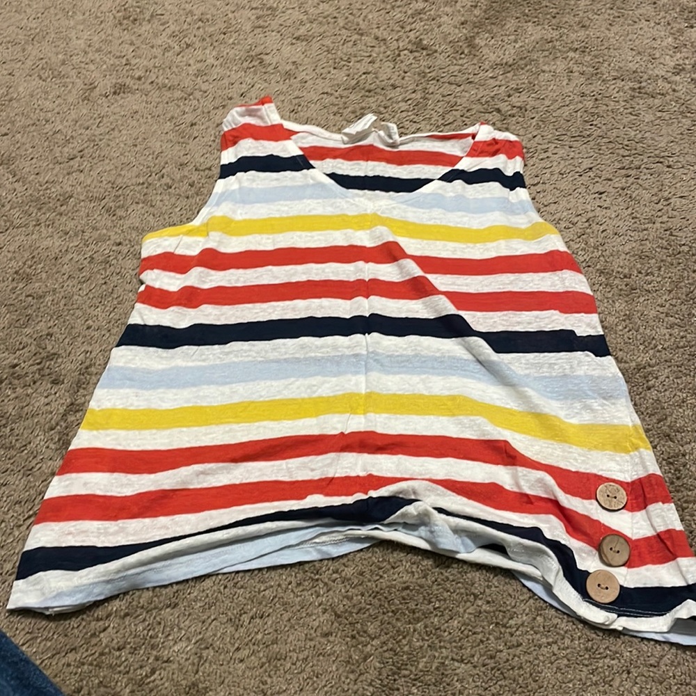 Women’s sleeveless tank top